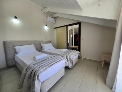 Tomorrow attic apartment