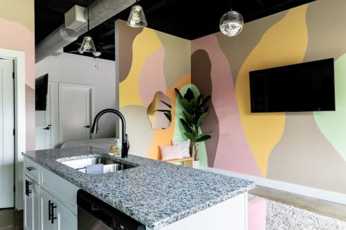 NEW Studio Sleeps 4 - 7 mins to DT in Nashville, USA