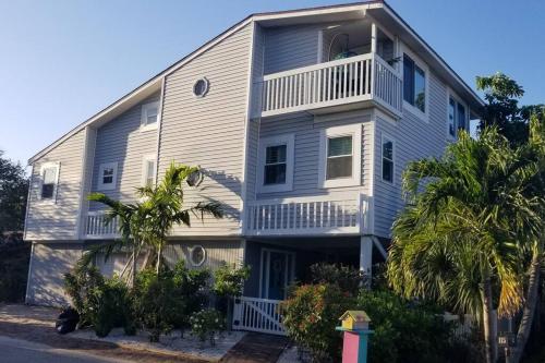 Large Private Home with SwimSpa 100 steps from Beach in St Pete Beach, USA