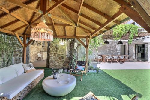 Garden, Villa Prestige Confort & Piscine in Saint-Mitre