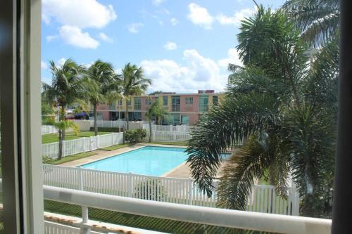 Gated paradise townhome/ airport in 케롤라이나