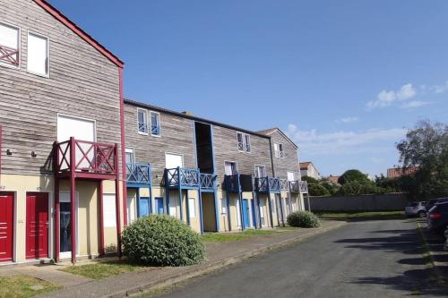 Joli studio près de la mer avec extérieur Joli studio près de la mer avec extérieur