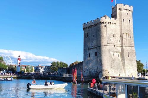 Joli studio près de la mer avec extérieur Joli studio près de la mer avec extérieur