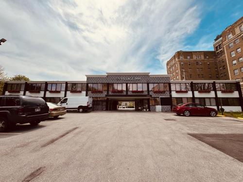The Village Inn Hotel, Milwaukee