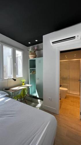 Beach Valencia Rooms Late Checkout 14 h free Netflix Tv, Valencia (foto 6)
