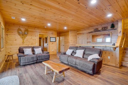 Cabin in the Clouds with Hot Tub Less Than 10Mi to Dollywood - image 14