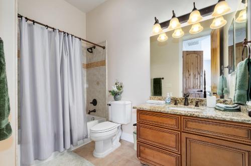 Summit Villa BnB in Watkins, USA