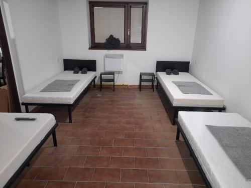 Apartments Vančurova private parking (Apartments Vancurova private parking) in ซิเดนิเซ