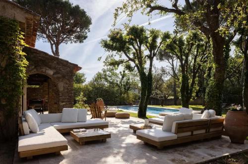 Modern New Stone Provencal Villa in Grimaud