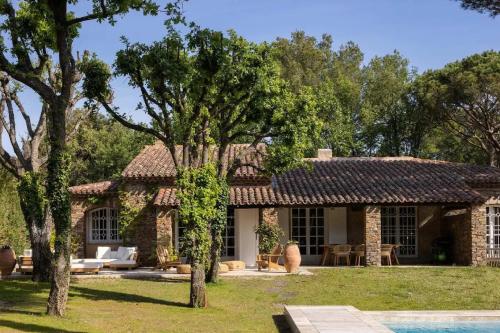 Modern New Stone Provencal Villa in Grimaud