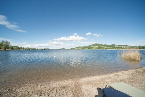 Hideaway Kraftplatz Chalet am See Mattsee Obertrum Urlaub am See Salzburger Seenland