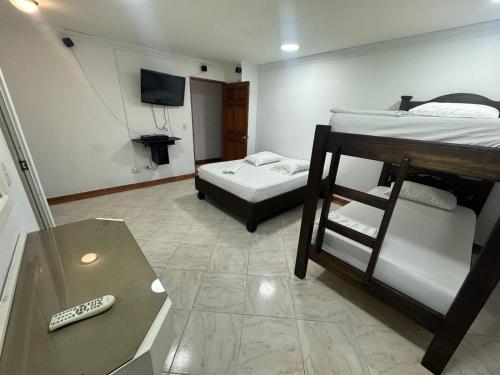 Quadruple Room with Private Bathroom image 3
