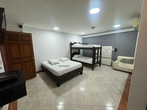 Quadruple Room with Private Bathroom room in HOTEL PLAZA REAL SUR