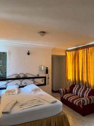 HOTEL PLAZA REAL SUR - image 2