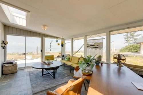 Beach House Point Roberts in Point Roberts