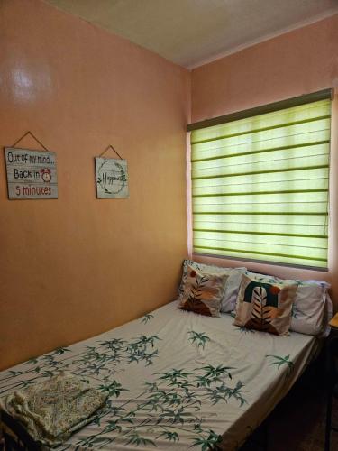 Mel's Place U2 Batangas Free Parking Feee Wifi w Smart TV Netflix Hot & Cold Shower 4 Adults and kids