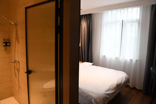 Jingdezhen International Youth Hostel – Jingdezhen, FL