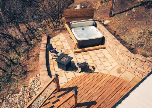 Luxury Mountain Cabin with Views, Hot Tub, Fire Pit, by Forest & Peak Retreats in Čipitas parks (CO)