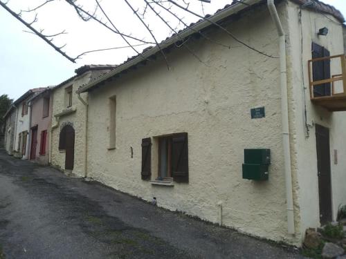 Maison de village avec jardin - Location saisonnière - Saint-Louis-et-Parahou