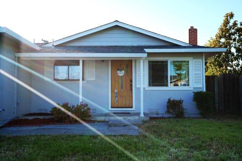 Spacious San Jose Lux 3BR: Prime Location