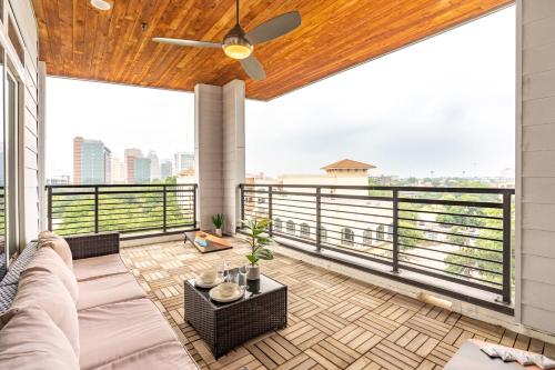 RiverWalk PentHouse Oasis w/Free Parking Gym Pool near San Antonio Művészeti Múzeum