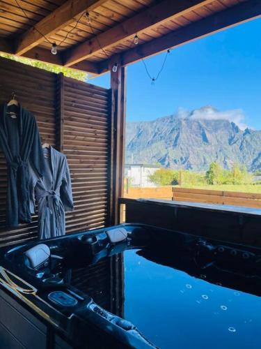 Bungalow la Jo Ya avec jacuzzi en supp À Bras-Sec - Location saisonnière - Cilaos