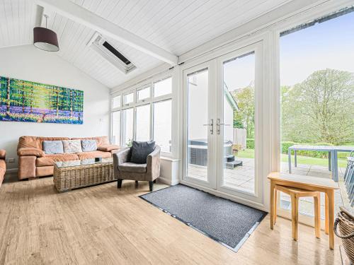 Hazel - Woodland Cottages - image 7