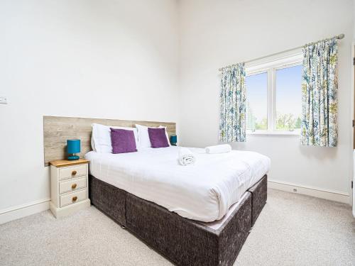 Hazel - Woodland Cottages - image 12