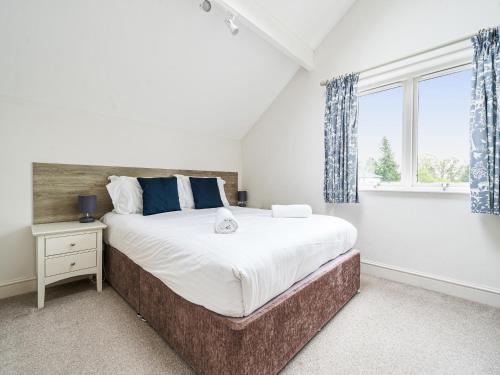Hazel - Woodland Cottages - image 8