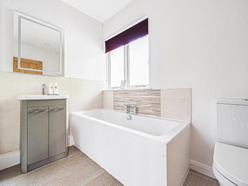 Hazel - Woodland Cottages - image 9