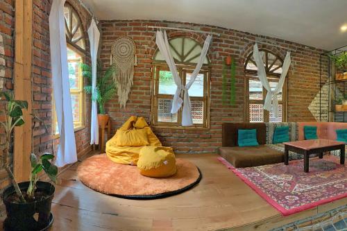 Ahmad Lodge Garden View – Bandung, KY