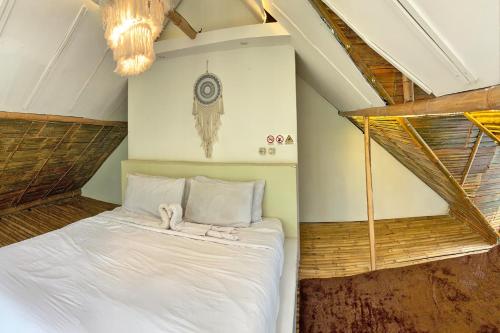 Ahmad Lodge Garden View – Bandung, KY