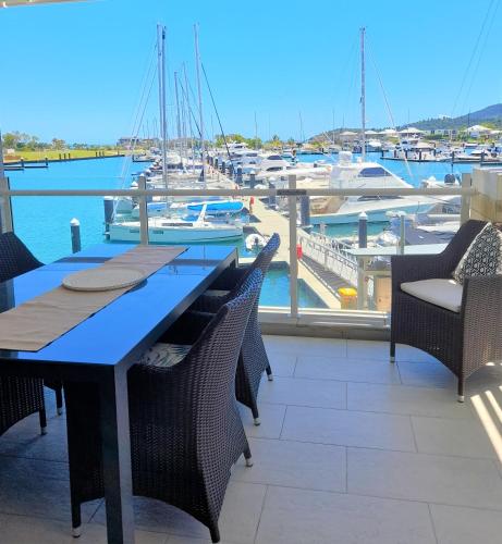 AquaView Boathouse Airlie Beach