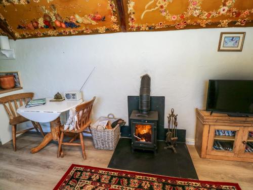 Toad Hall Cottage - main image