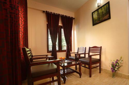 Peter's Coffee Creek Wayanad Pool Resort – Meppadi, KS
