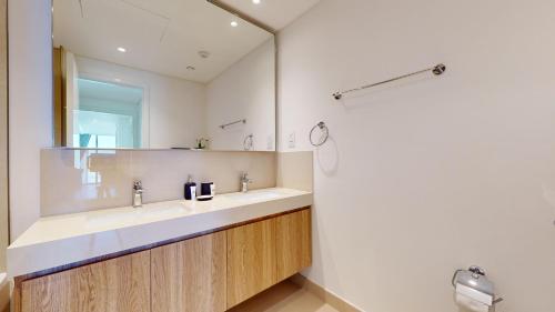 Primestay - 2BR in Downtown Views - Dubai - image 9
