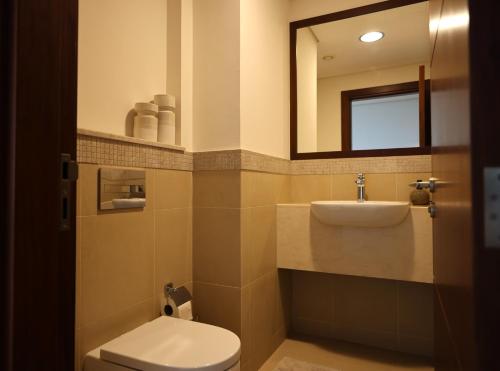 Elegant 1BR Oasis Burj Vista Steps to Burj Khalifa - 11AB08, Dubai (Foto 4)