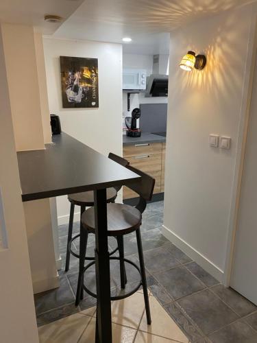 Konyha, appart studio RDC de maison avec extérieur proche Reims (appart studio RDC de maison avec exterieur proche Reims) in Tinqueux
