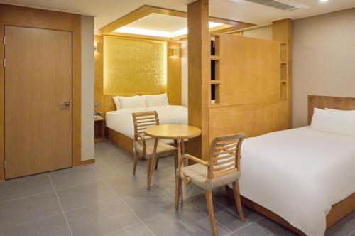 Sokcho Mir Hotel - Photo 1