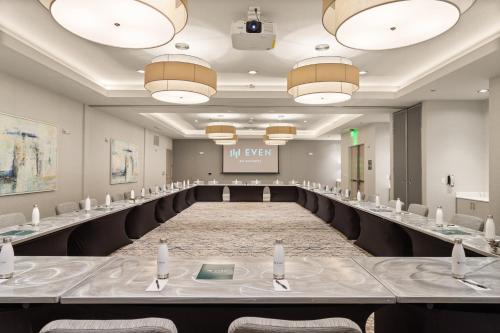 EVEN Hotel Austin Uptown near the Domain By IHG - image 3