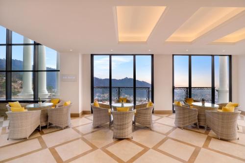 공용 라운지/TV 시청 구역, 레몬 트리 프리미어 부다닐칸타 카트만두 네팔 (Lemon Tree Premier Buddhanilkantha Kathmandu Nepal) in 카트만두