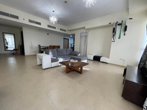 AMWAJ JBR Walk Beachfront Apt, Dubaï (photo 2)