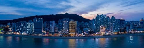 Hotel Central Bay in Gwangan