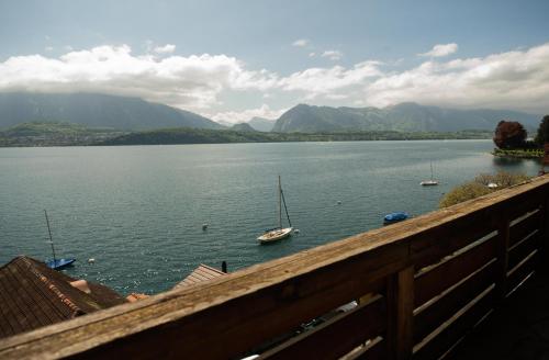 Lakeside Chalet with Panorama View