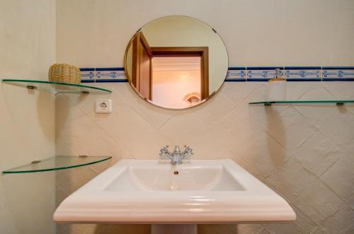 Casa con Piscina climatizada, Jacuzzi, Billar, Aire Acondicionado