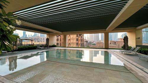 Burj Khalifa Views | 5 min walk from Dubai Mall - image 11