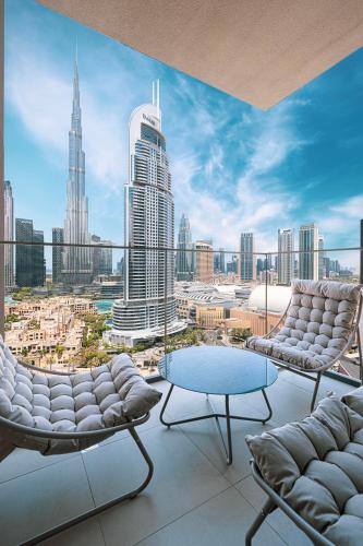 Burj Khalifa Views | 5 min walk from Dubai Mall - image 12