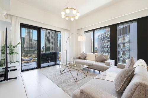 Burj Khalifa Views | 5 min walk from Dubai Mall - image 13