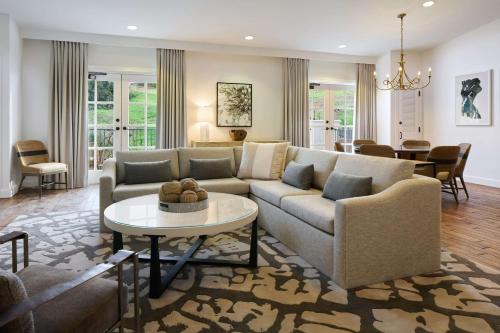 Book the Chairman's One Bedroom Suite Chairman's One Bedroom Suite