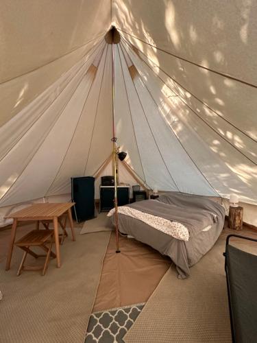 Grand tepee glamping pour 2